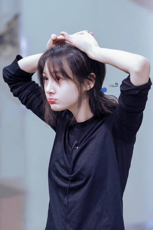 开云网页版登录入口-张伟丽表示比赛前会冥想放松心态，张伟丽的比赛现场